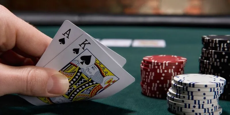 Tìm hiểu bluff trong Poker và vai trò của nó